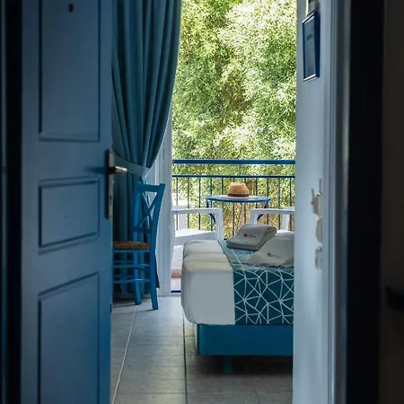 فندق Knossos 2*