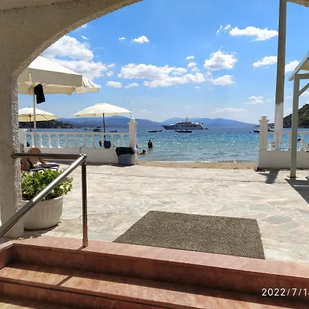 Knossos Отель 2*