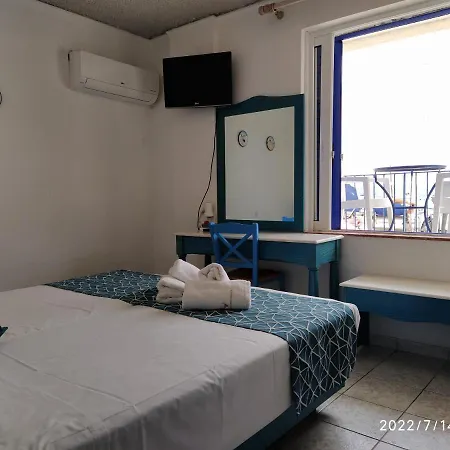 Knossos Hotell