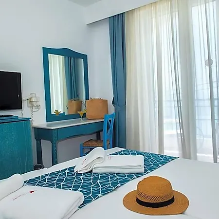 Hotel Knossos 2*
