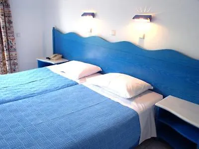 Knossos Hotell 2*